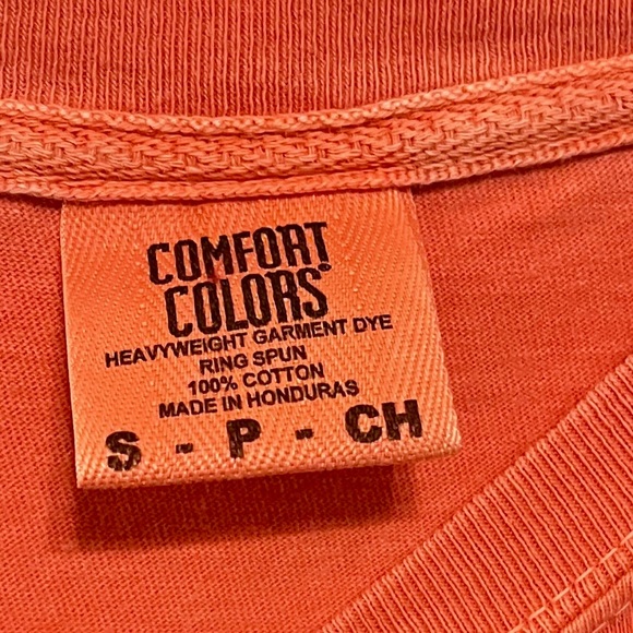 Comfort Colors | Whataburger Shirt - Picture 4 of 4